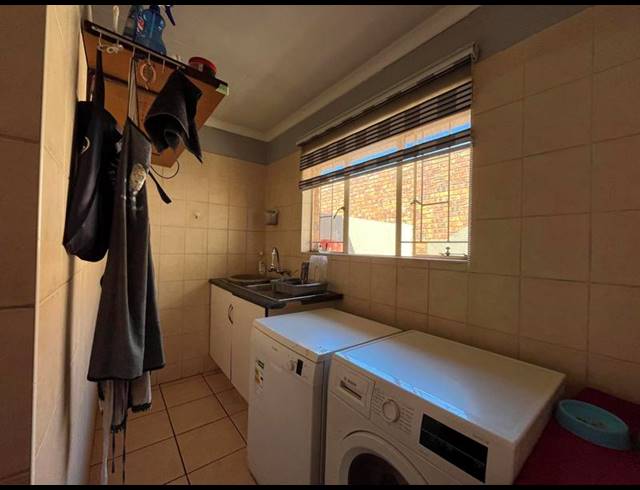 3 BEDROOM PROPERTY TO RENT IN TERENURE
